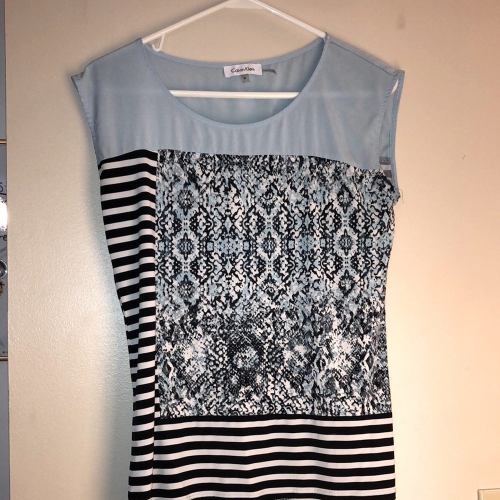 Calvin Klein Short Sleeve Shirt, Size Medium